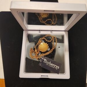 NWT BURBERRYS Gold Tone Necklace